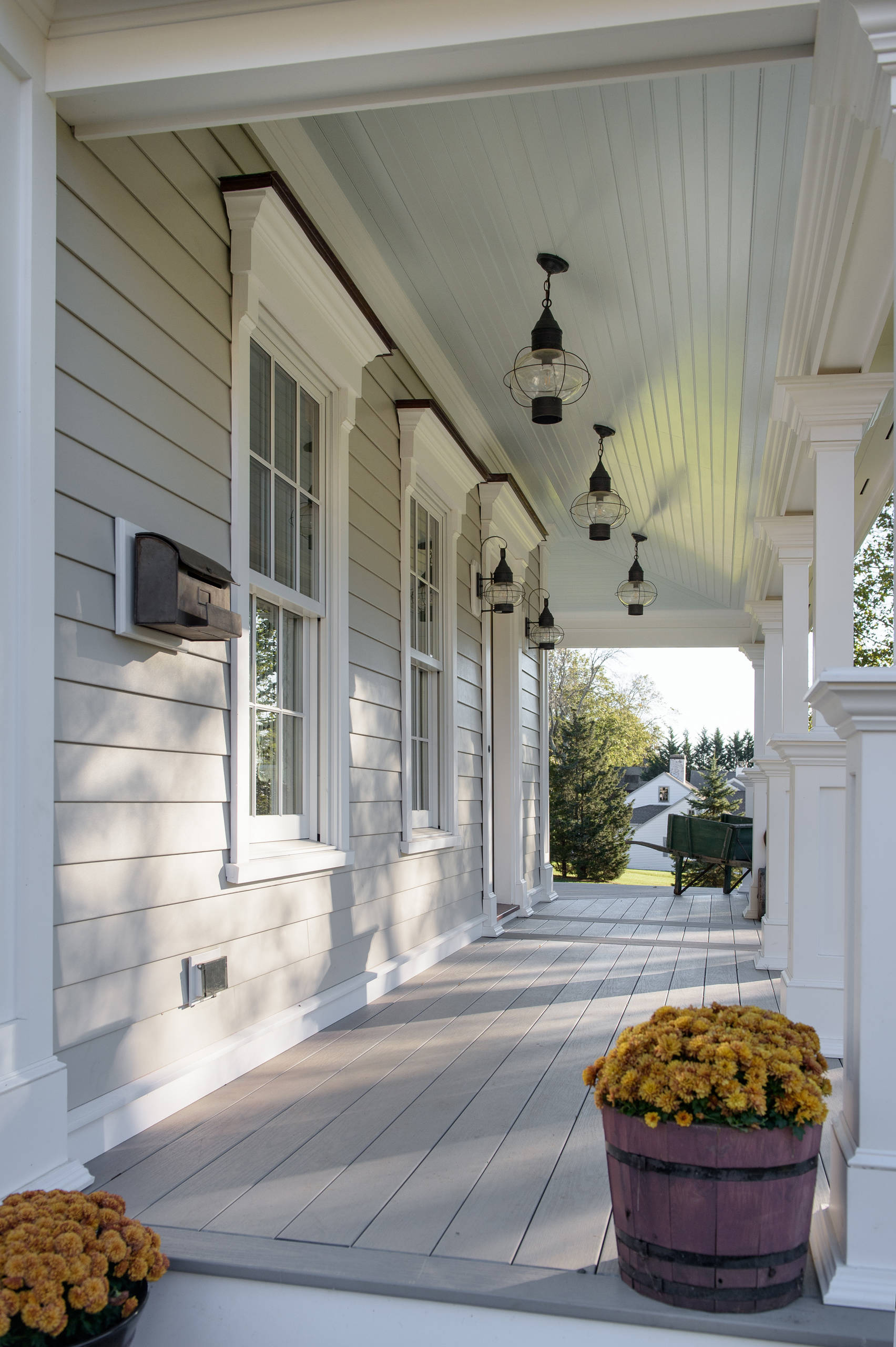 カントリー風のおしゃれな縁側 ポーチの画像 75選 22年7月 Houzz ハウズ