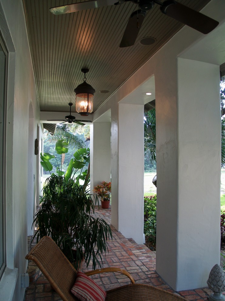 World-inspired veranda in Tampa.