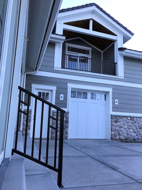 https://st.hzcdn.com/simgs/pictures/porches/aspen-metals-exterior-metal-railing-aspen-metals-img~bd71adca0acba954_4-3893-1-a799a65.jpg