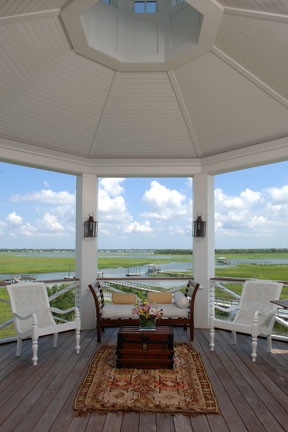 Photo of a bohemian veranda in Charleston.