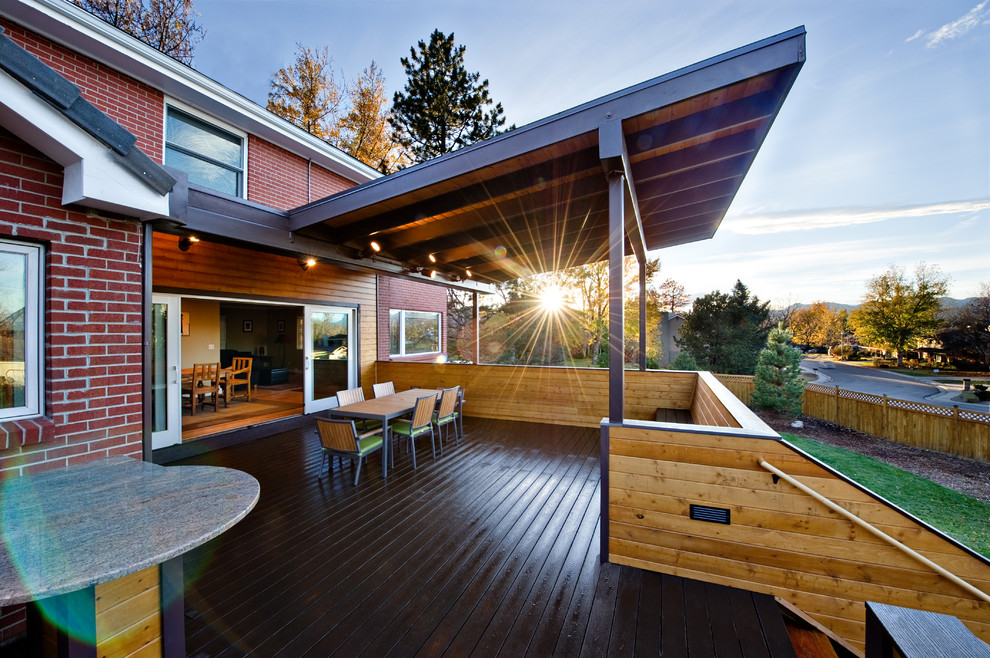 This is an example of a modern porch design in Denver.