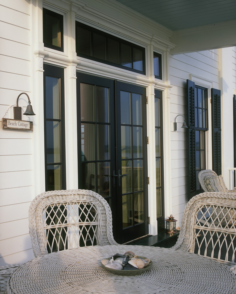This is an example of a traditional porch design in Other.
