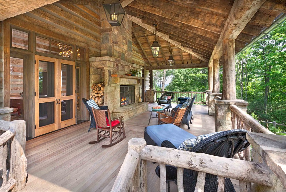 Inspiration for a rustic veranda in Other.