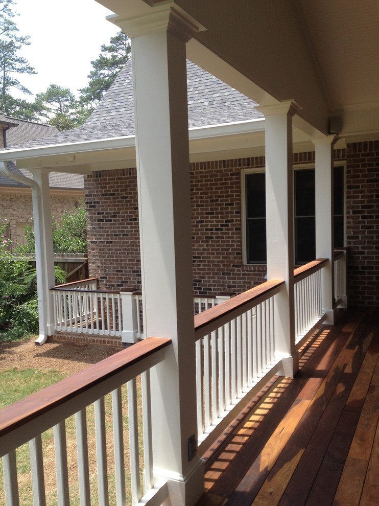 Inspiration for a timeless porch remodel in Atlanta