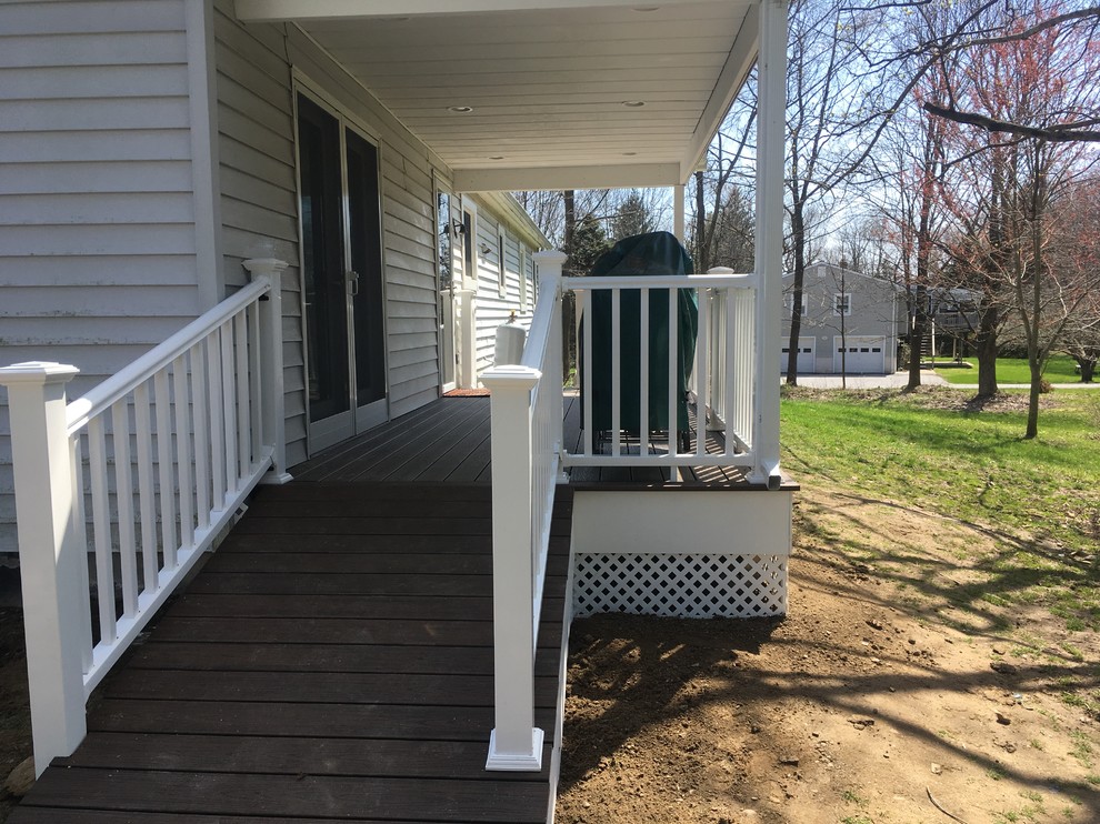 Covered porch with handicap ramp Farmhouse Porch New York by