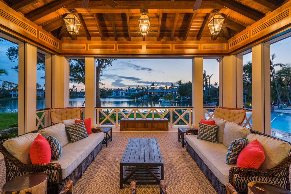 This is an example of a world-inspired veranda in Miami.