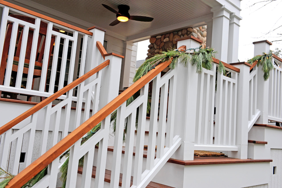 This is an example of a traditional porch design in Cleveland.