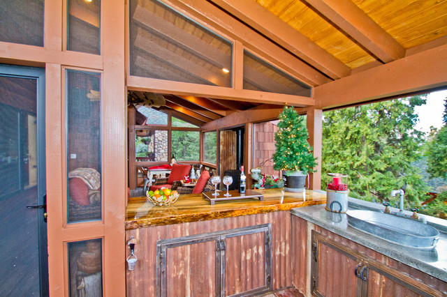 Enclosed outdoor kitchen hot sale