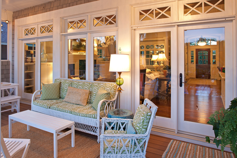 Inspiration for a coastal porch remodel in Minneapolis