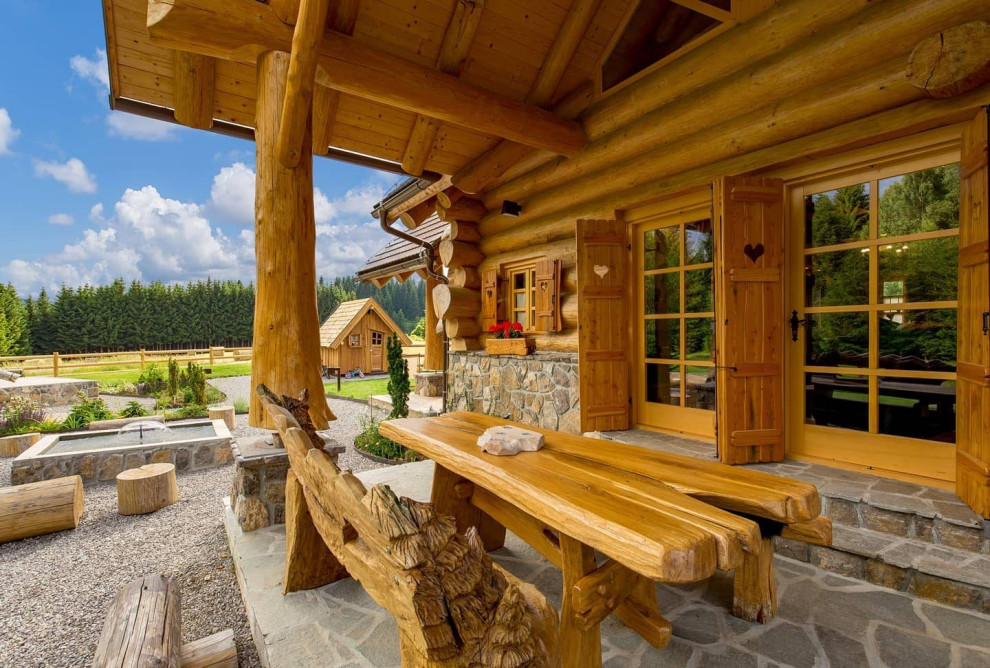 Cette photo montre un porche d'entrée de maison montagne.