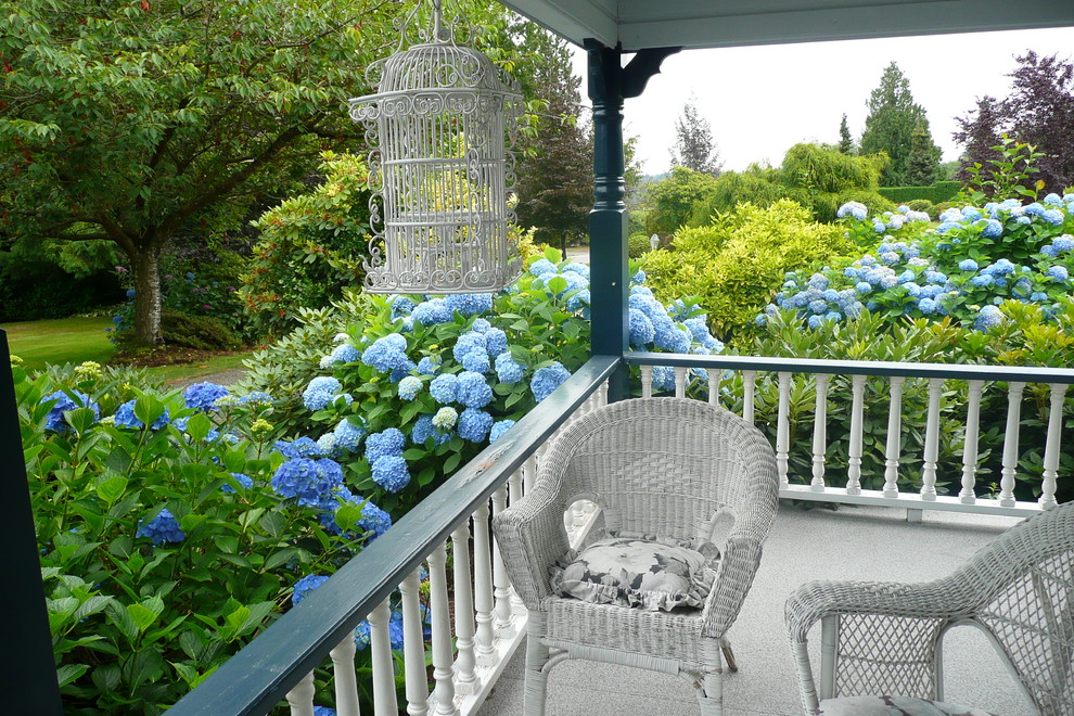 Inspiration for a classic veranda in Vancouver.