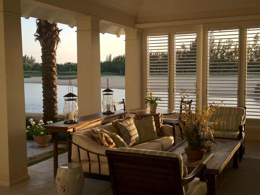Inspiration for a beach style veranda in Miami.
