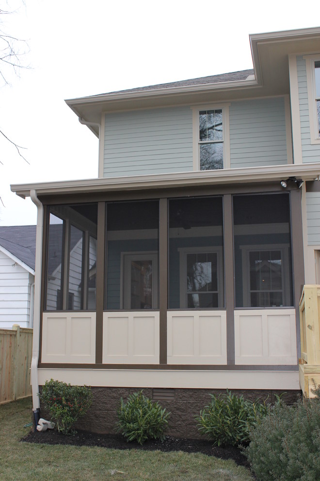 This is an example of a craftsman porch design in Nashville.