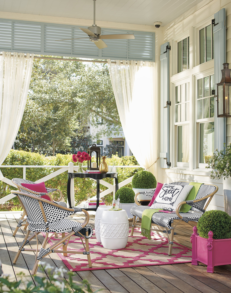 Trendy porch idea in Other