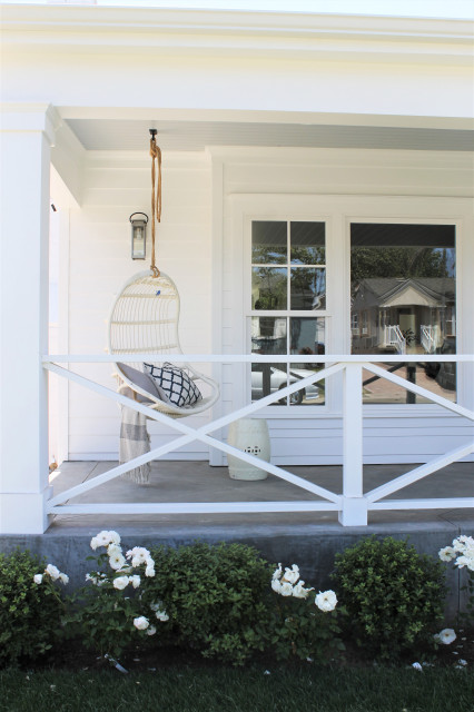 Hanging chair 2024 front porch