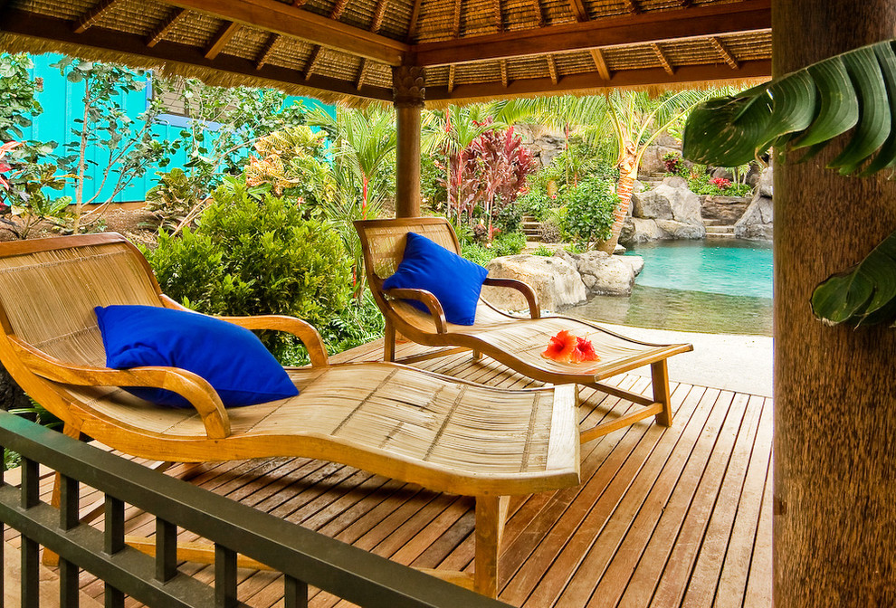 Inspiration for a tropical porch remodel in Hawaii with decking