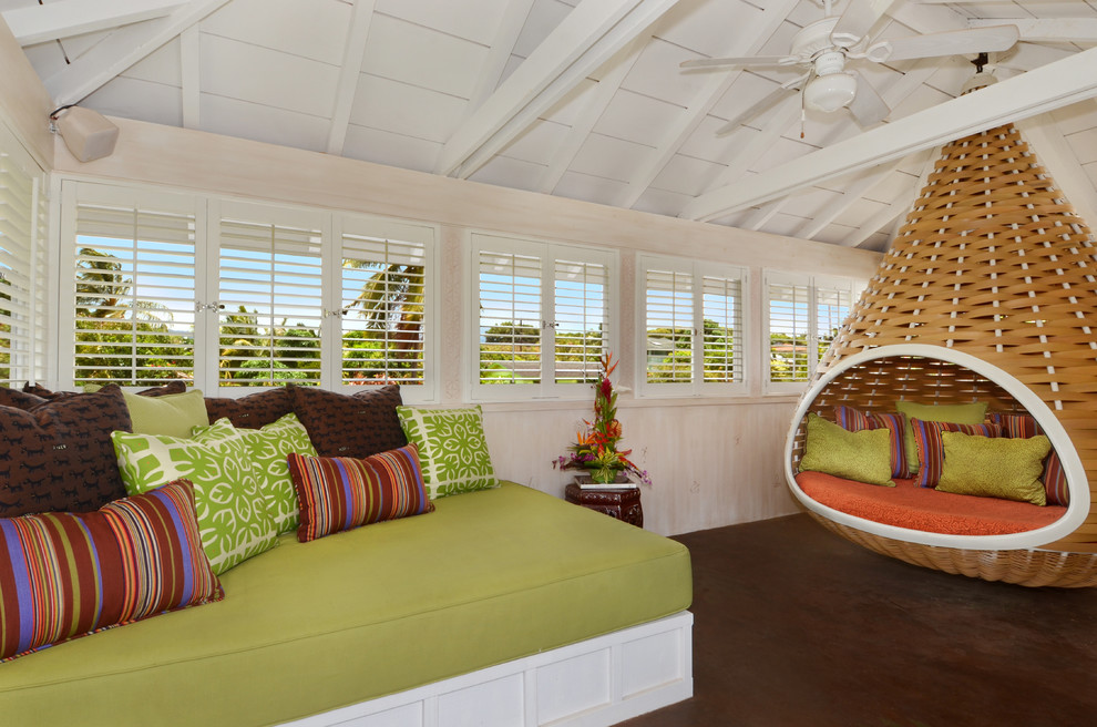 Inspiration for a tropical sunroom remodel in Hawaii