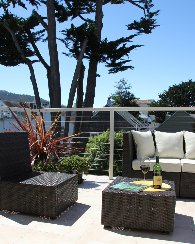 Design ideas for a contemporary veranda in San Francisco.