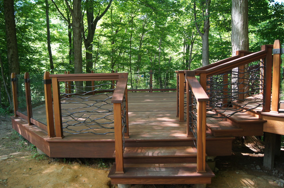 Ipe Deck with Custom railing Classico Portico New York di J