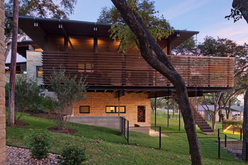 Inspiration for a modern porch remodel in Austin