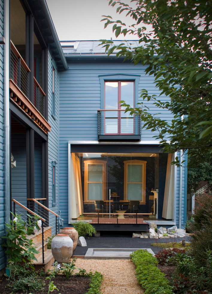 Loft Upon Cork Moderno Portico Washington D.C. di Reader