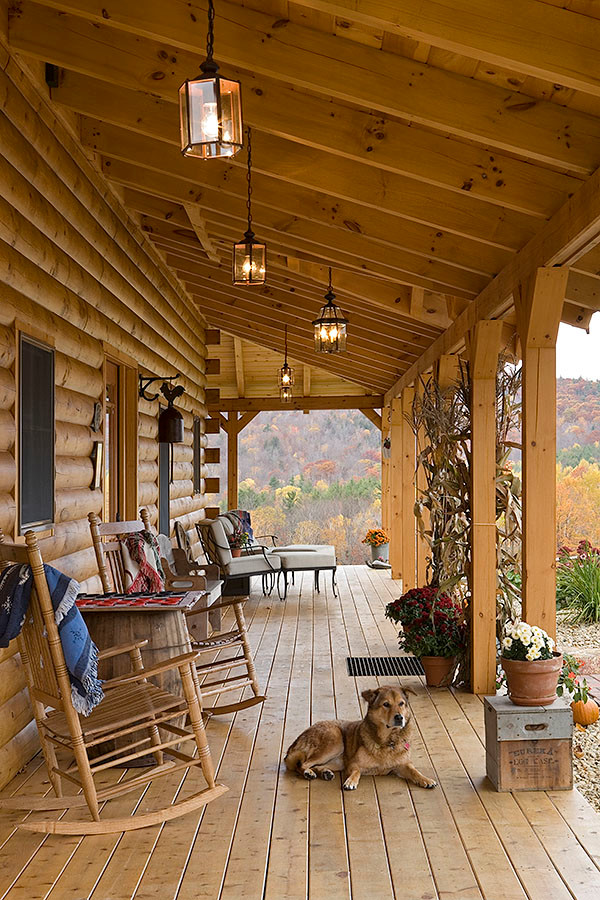 This is an example of a rustic porch design in Burlington.