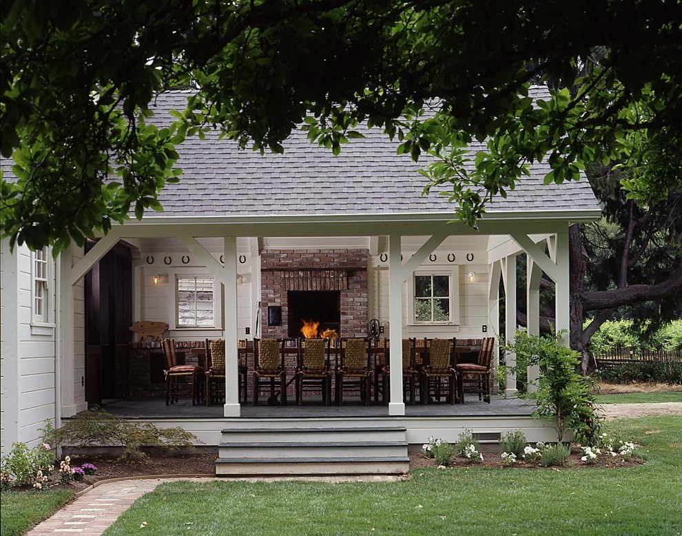 Exemple d'un porche d'entrée de maison nature.
