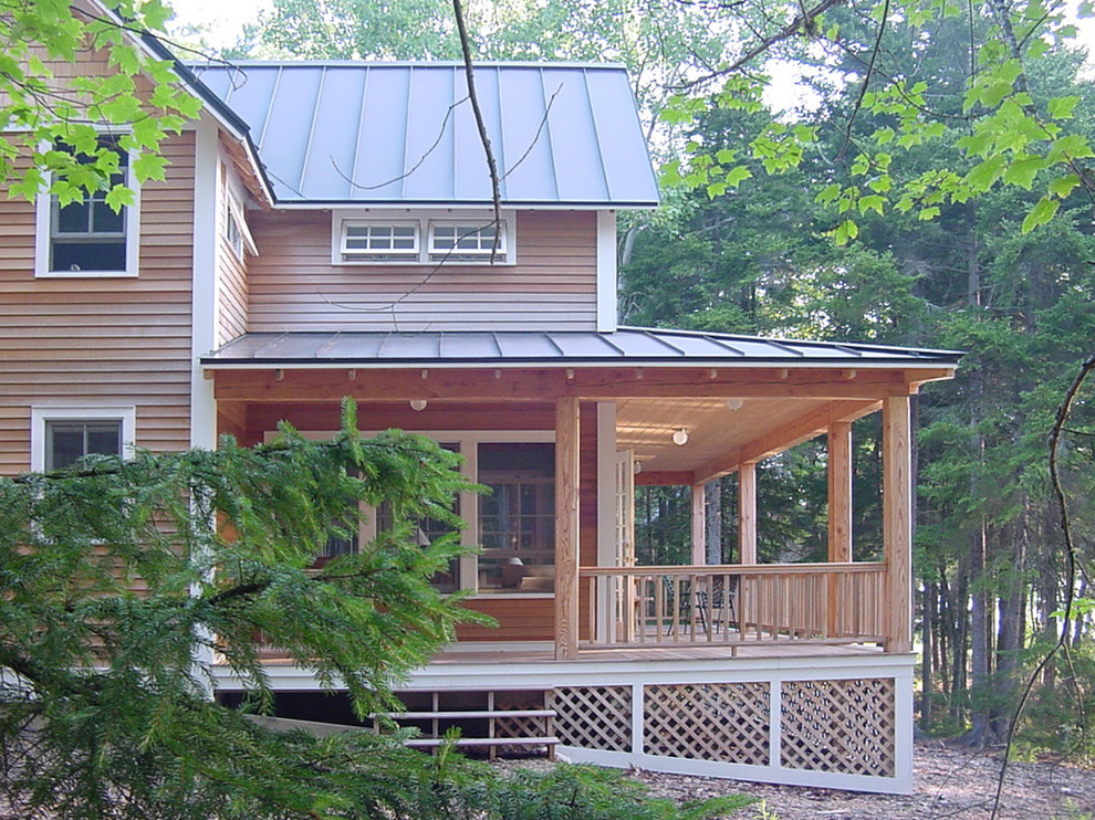 Idées déco pour un porche d'entrée de maison classique.