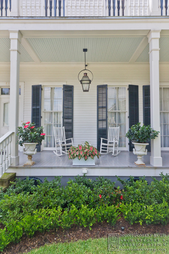 Traditional veranda in New Orleans with feature lighting.
