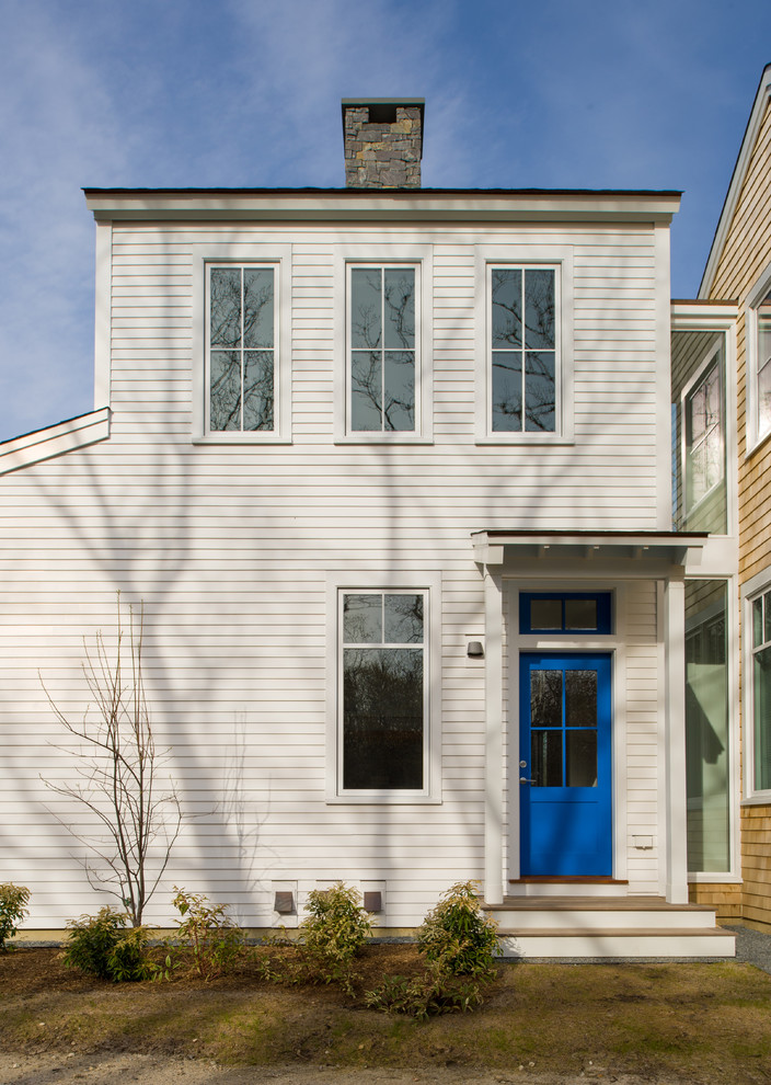 This is an example of a transitional porch design in Boston.