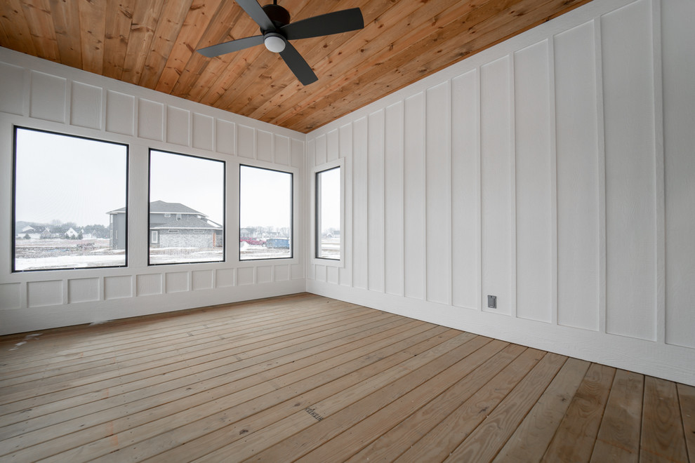 Modern Farmhouse Valparaiso Farmhouse Porch Chicago by