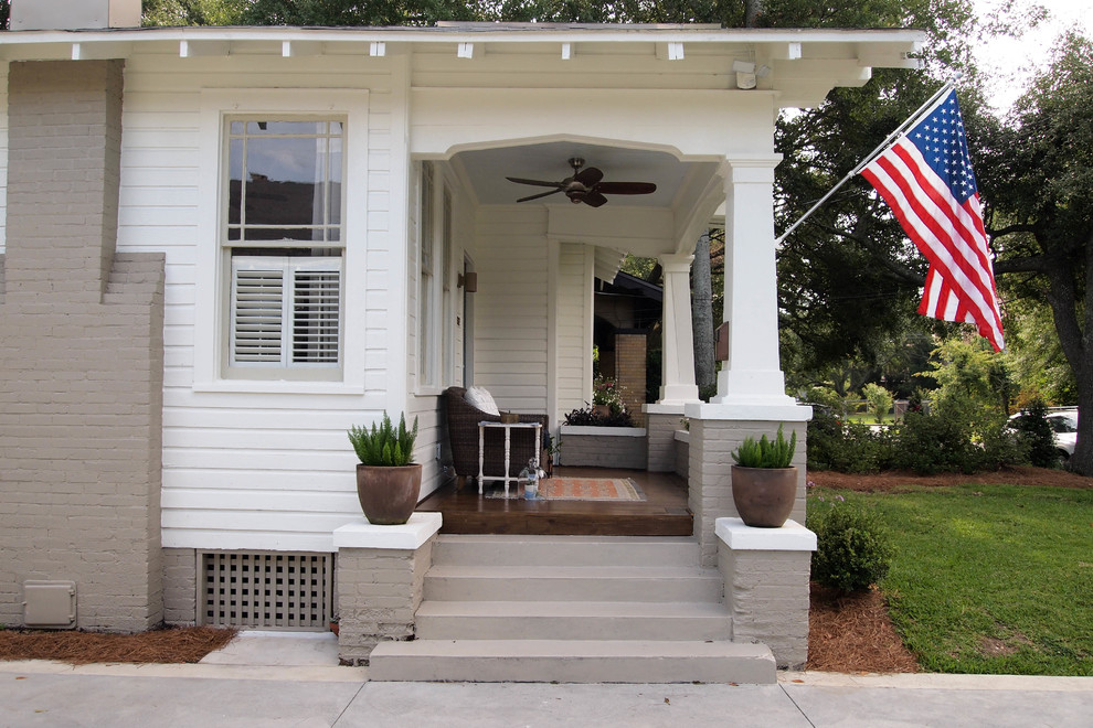 Eclectic porch photo in Birmingham