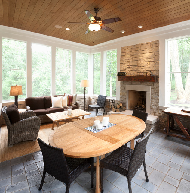 Northwoods - Clásico - Porche - Chicago - de Red Rock Custom Homes, Inc.