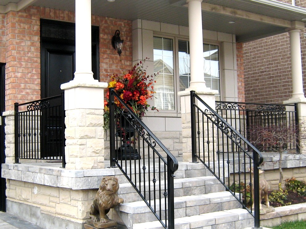 Oaks Interlocking Pavers with Blk Granite Accent Traditional Porch