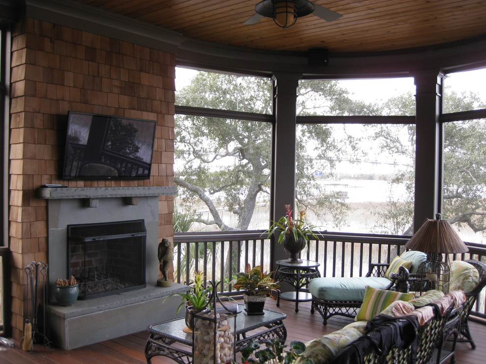 Photo of a traditional veranda in Charleston.