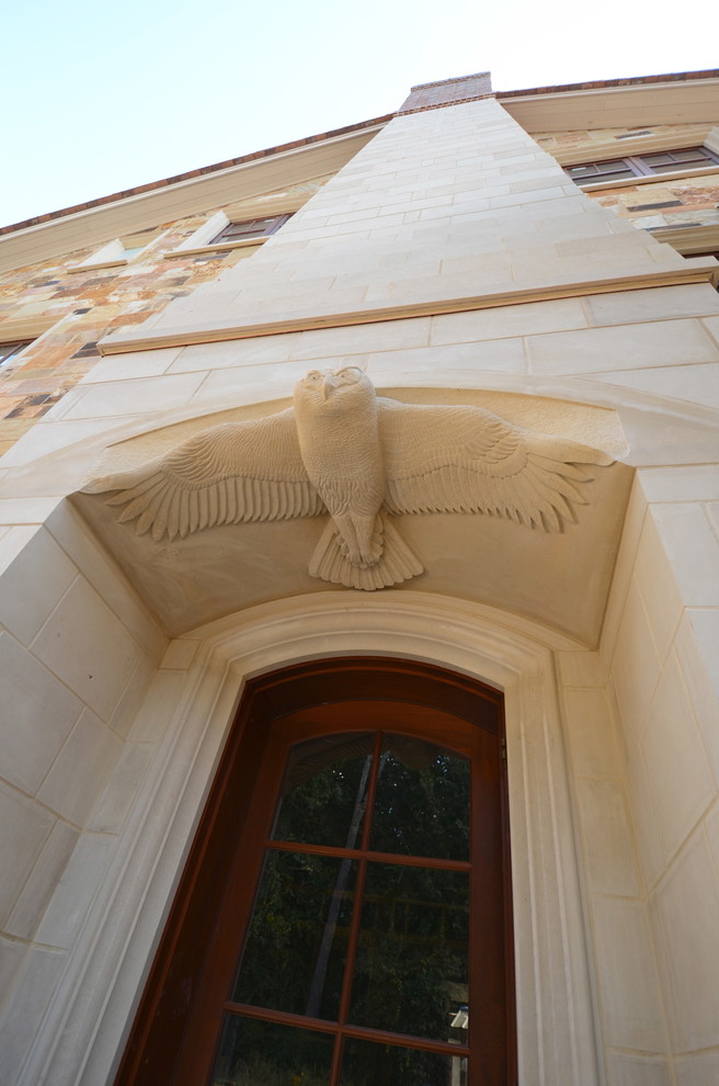 Owl entryway in situ Traditional Porch Other by French Mill