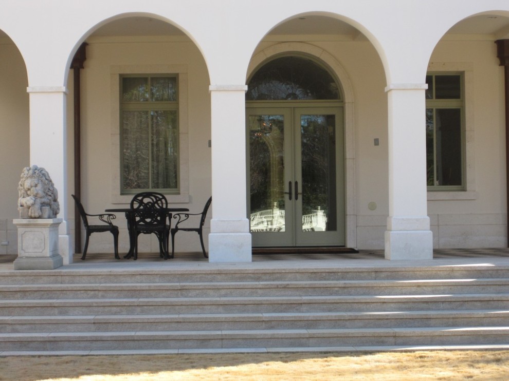 Palladian Style Villa Porch with HandCarved Lion Sculpture