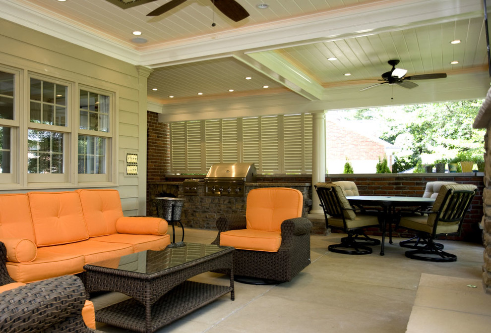 Inspiration for a timeless porch remodel in St Louis
