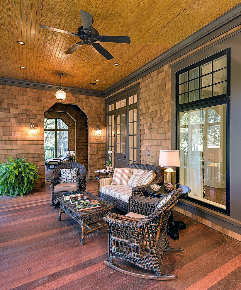 Design ideas for a traditional veranda in Charleston.