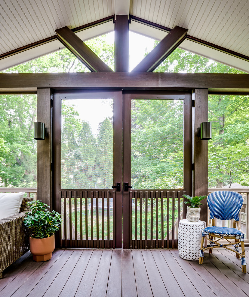 This is an example of a large traditional back screened veranda in Nashville with a roof extension.