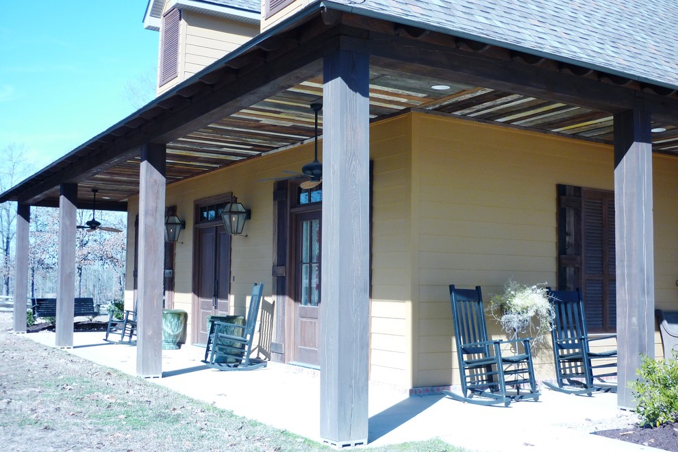 Bild på en rustik veranda