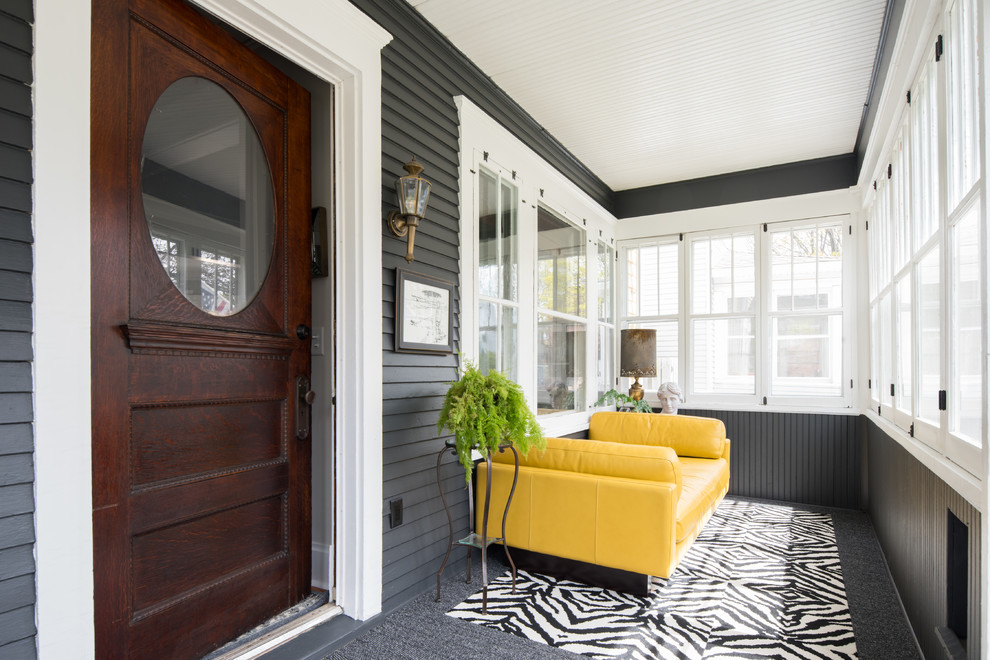 Design ideas for a traditional veranda in Minneapolis.