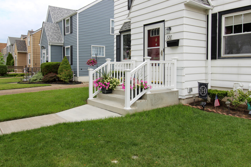 Small Concrete Front Porch Porch New York by Ivy Lea Construction