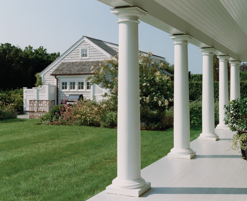 Design ideas for a medium sized traditional side veranda in New York with decking.