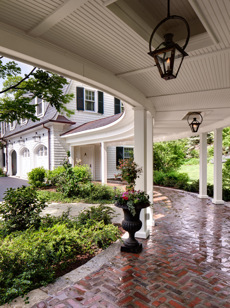 This is an example of a country porch design in Milwaukee.