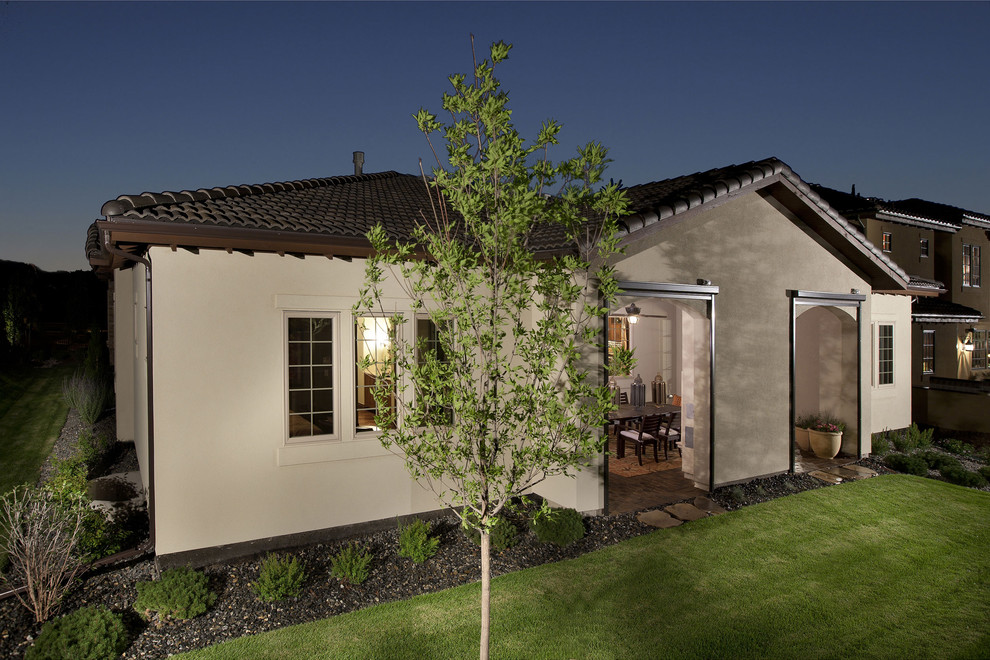 Tuscan porch idea in Denver