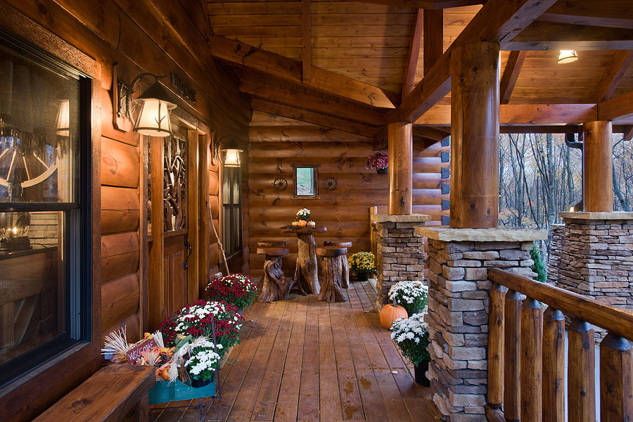 This is an example of a rustic veranda in Charlotte.