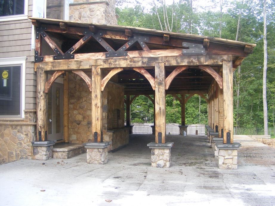 This is an example of a rustic veranda in New York.