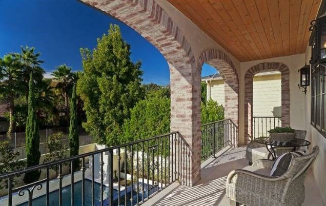 Tuscan porch photo in Los Angeles