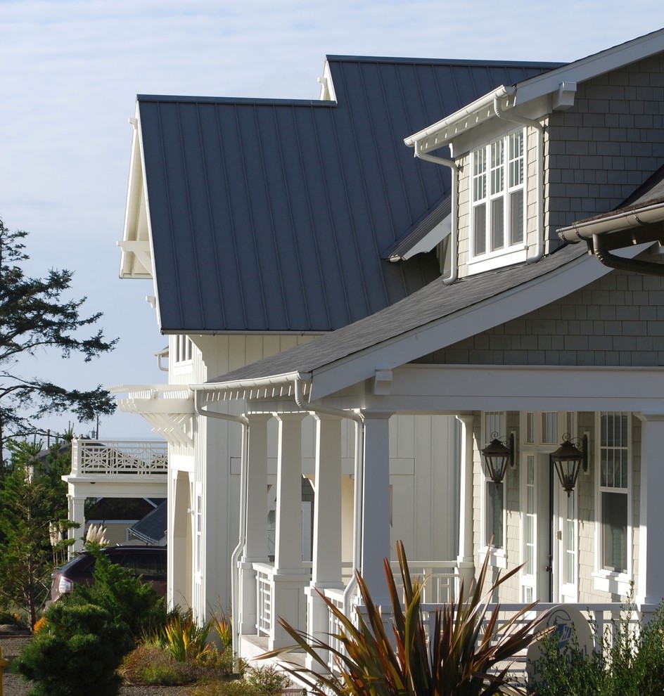 WESTERN COASTLINE BELHAVEN VILLAGE Beach Style Porch Portland
